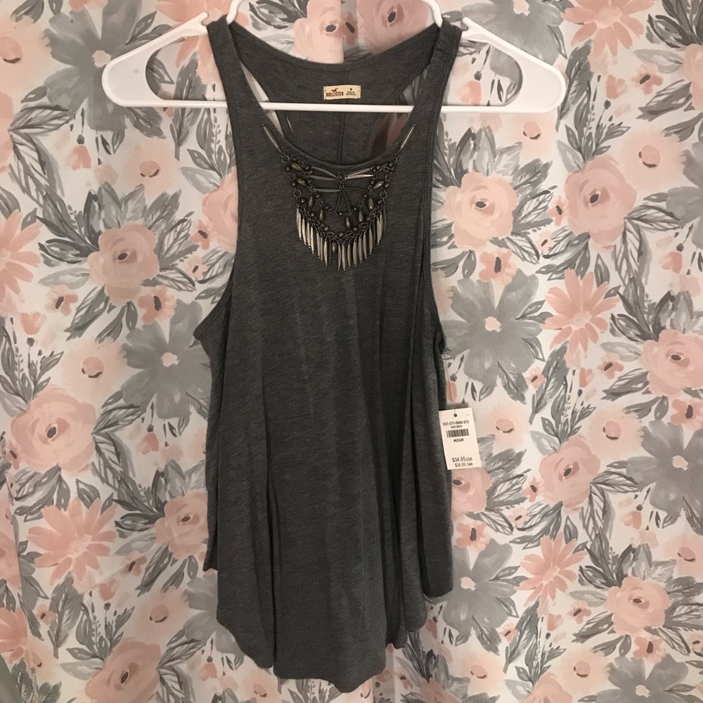 NEW WITH TAGS DETAILED GRAY TANK